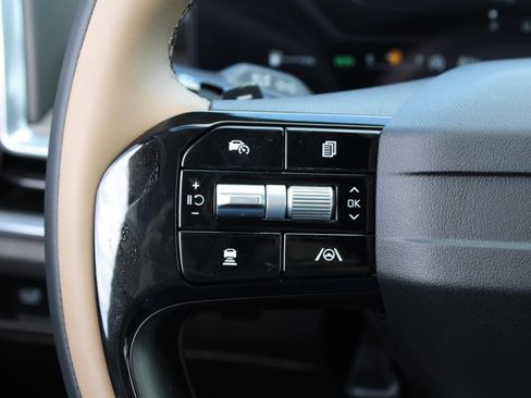 New 2026 Kia Sorento SX Prestige w/ Olive Brown Leather Package image 32