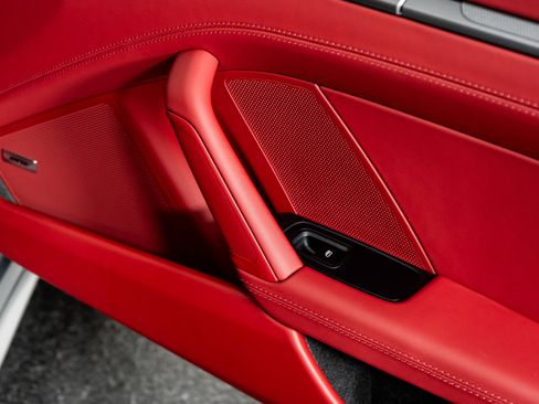 Used 2025 Porsche 911 Carrera S w/ Premium Package image 48