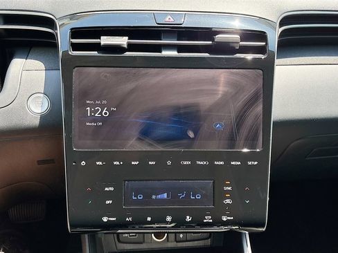 Used 2023 Hyundai Tucson Limited FWD image 15