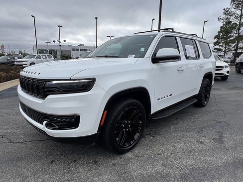 Used 2022 Jeep Wagoneer Series III image 7