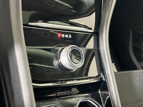 Used 2023 Jeep Grand Cherokee L Laredo image 16