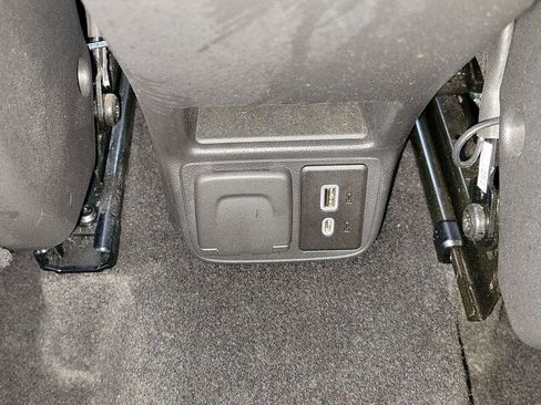 Used 2023 Chevrolet TrailBlazer LT w/ Convenience Package image 27