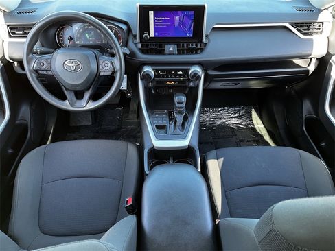 Used 2024 Toyota RAV4 LE image 9