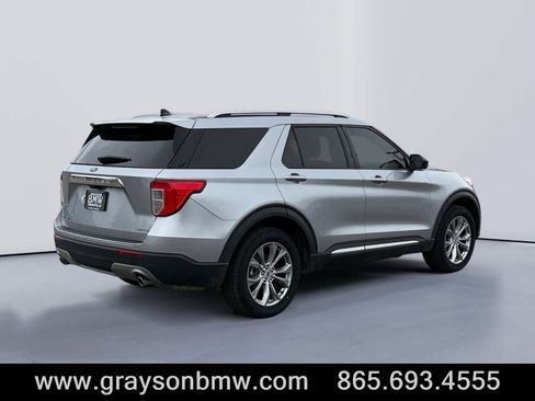 Used 2022 Ford Explorer Limited image 3