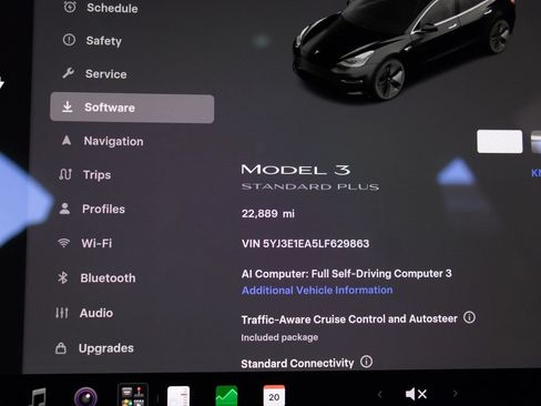 Used 2020 Tesla Model 3 Standard Range Plus RWD image 34