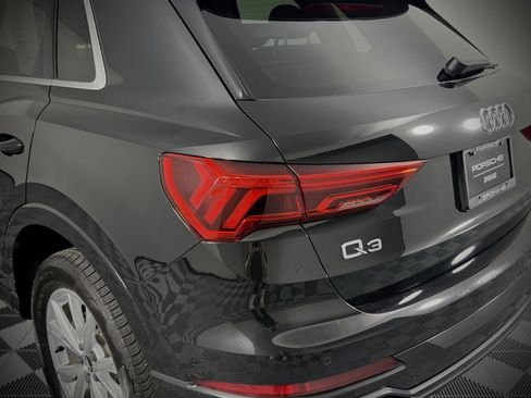 Used 2022 Audi Q3 2.0T Premium image 13