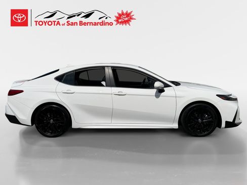Certified 2025 Toyota Camry SE w/ Convenience Package image 6