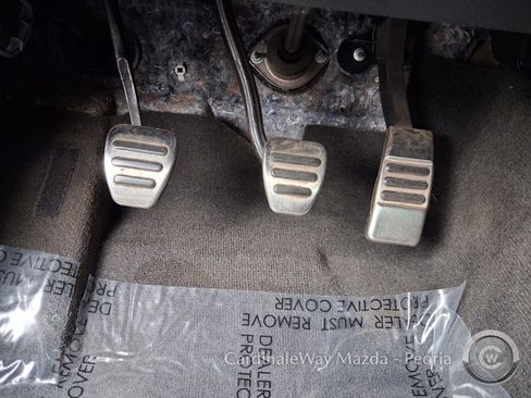 Used 2012 Ford Mustang Shelby GT500 w/ SVT Performance Pkg image 25