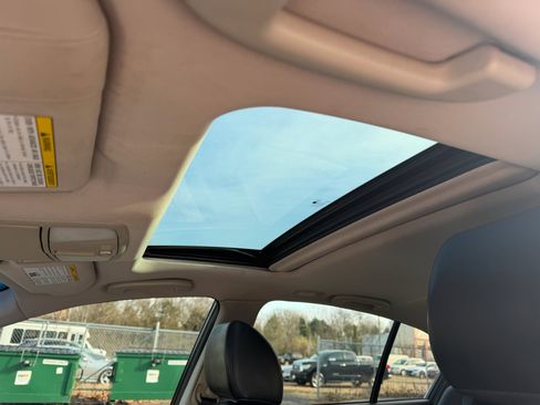 Used 2013 INFINITI G37 x w/ Premium Pkg image 17