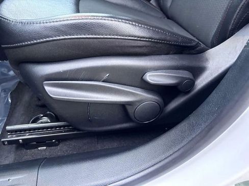 Used 2023 Jeep Compass Trailhawk image 11