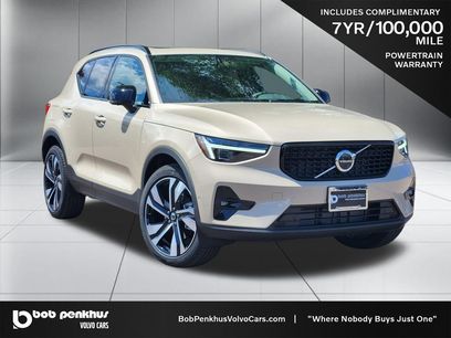 New 2026 Volvo XC40 B5 Ultra w/ Climate Package