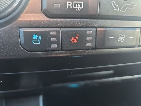 Used 2020 Ford F150 Platinum w/ Equipment Group 701A Luxury image 21