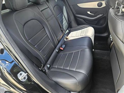Used 2022 Mercedes-Benz GLC 300 GLC 300 image 18