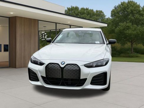 New 2026 BMW i4 eDrive40 w/ M Sport Package RWD image 3