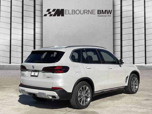New 2026 BMW X5 sDrive40i w/ Premium Package image 4