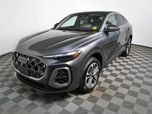 New 2026 Audi Q5 Premium AWD/4WD image 32