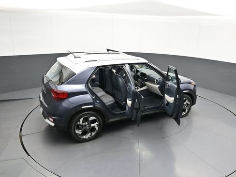 Certified 2023 Hyundai Venue Limited FWD image 44
