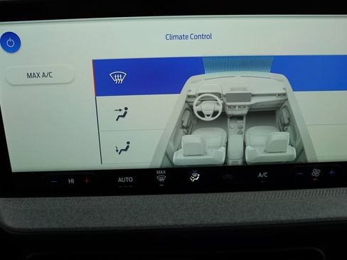 Certified 2025 Ford Maverick XLT w/ Equipment Group 302A image 25