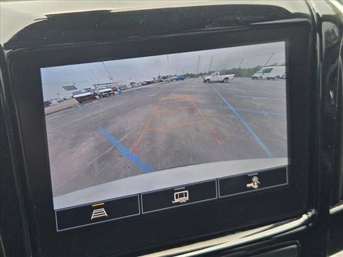 Used 2023 Chevrolet Traverse LT FWD image 14