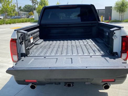 Used 2023 Honda Ridgeline Sport image 8