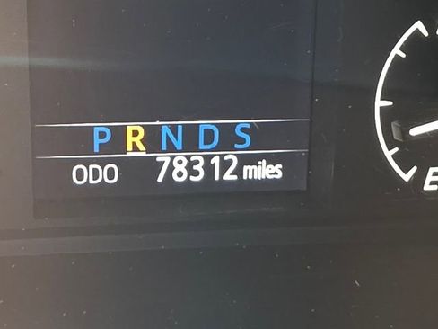 Used 2018 Toyota Sequoia TRD Sport AWD/4WD image 31