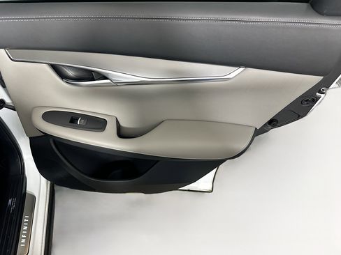 Used 2023 INFINITI QX50 Luxe image 29