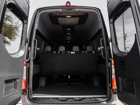 Used 2025 Mercedes-Benz Sprinter 2500 w/ Dashboard Charging Package image 52