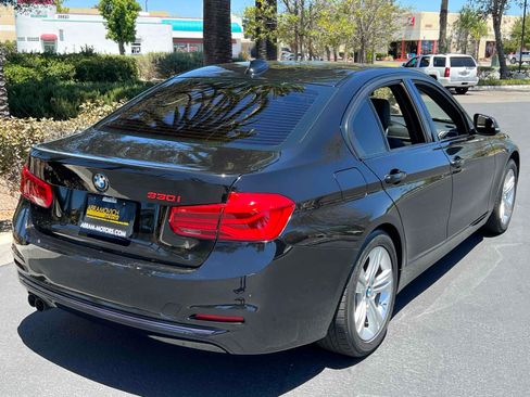 Used 2018 BMW 330i Sedan RWD image 23