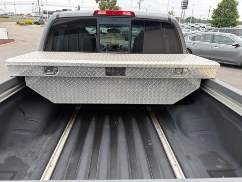 Used 2018 Nissan Frontier SV w/ Value Truck Package RWD image 15