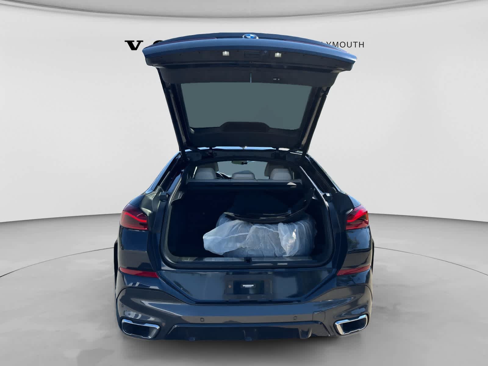 Used 2022 BMW X6 xDrive40i w/ M Sport Package AWD/4WD image 16