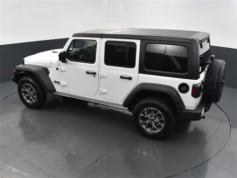 Used 2024 Jeep Wrangler Sport S image 38