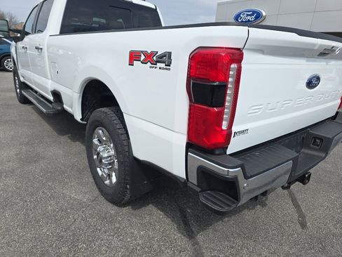 Used 2024 Ford F350 Lariat w/ Chrome Package image 13