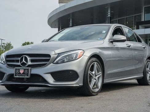Used 2015 Mercedes-Benz C 300 4MATIC Sedan image 3