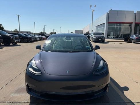 Used 2023 Tesla Model 3 Standard Range RWD image 2