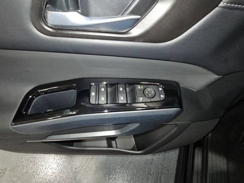 Certified 2025 Nissan Pathfinder SL AWD/4WD image 10