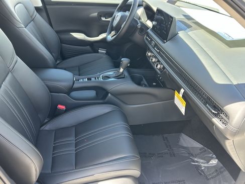 New 2027 Honda HR-V EX-L image 9