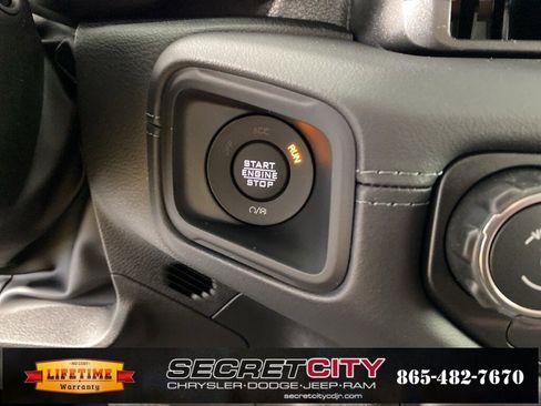 New 2026 Jeep Gladiator Sport image 17