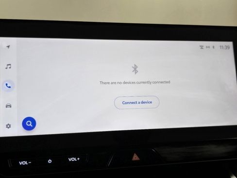 Certified 2024 Toyota Venza XLE image 4