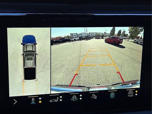 Certified 2022 GMC Sierra 1500 AT4 w/ AT4 Premium Package image 18