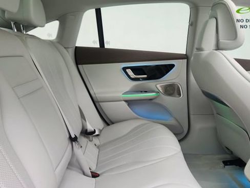 Used 2025 Mercedes-Benz EQE 350+ Sedan w/ Driver Assistance Package image 27