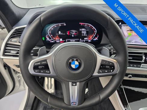 Used 2020 BMW X5 xDrive40i w/ M Sport Package AWD/4WD image 19
