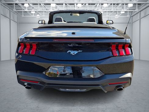Used 2024 Ford Mustang Premium RWD image 5