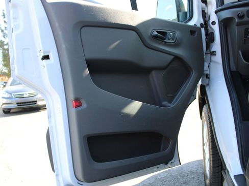 Used 2022 Ford Transit 350 XLT RWD image 14