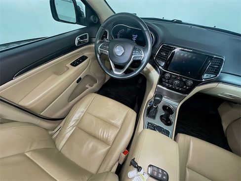 Used 2019 Jeep Grand Cherokee Limited w/ Trailer Tow Group IV image 9