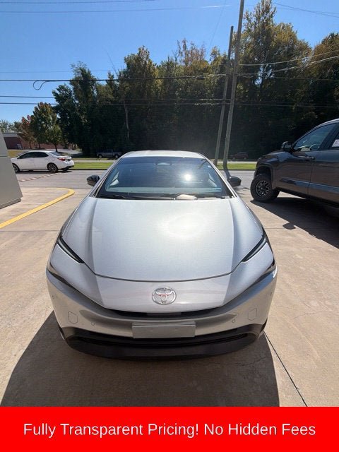 Used 2026 Toyota Prius LE FWD image 4