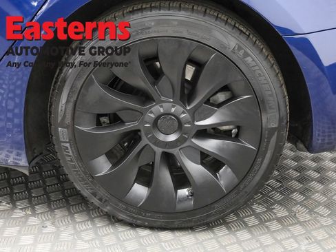 Used 2023 Tesla Model 3 Standard Range image 30