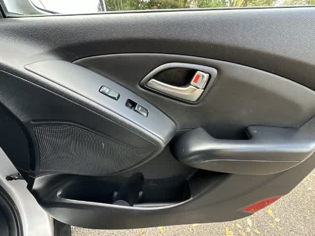 Used 2011 Hyundai Tucson GLS AWD/4WD image 19