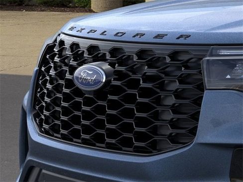 New 2026 Ford Explorer ST-Line w/ ST-Line Street Pack image 17
