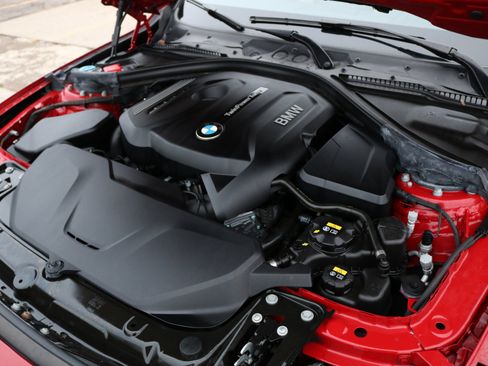 Used 2018 BMW 330i xDrive 330xi Sedan w/ Premium Package image 51