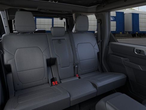 New 2026 Ford Bronco Outer Banks w/ Sasquatch Package AWD/4WD image 11